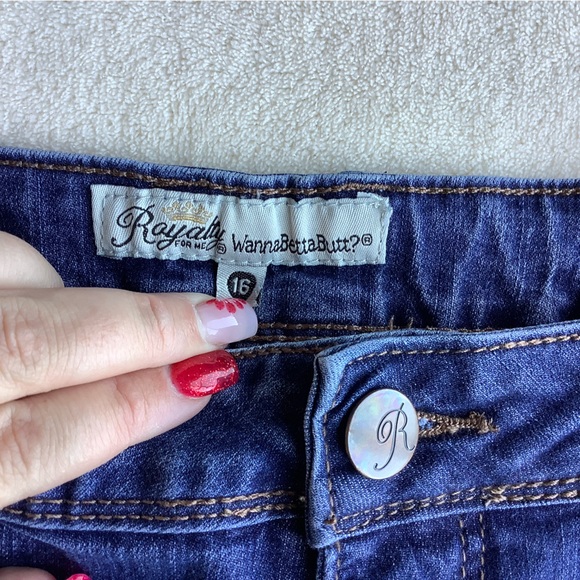 Womens Royalty For Me Jean Shorts size 16 - Picture 2 of 4